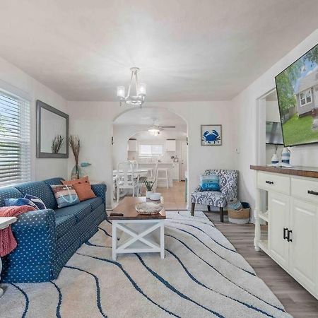 Beach Bungalow - 1 Block To Beach - Pets Welcome! Norfolk Exterior foto
