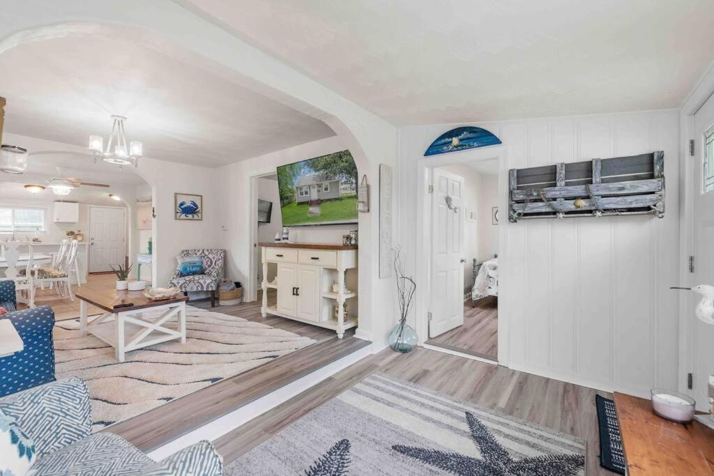 Beach Bungalow - 1 Block To Beach - Pets Welcome! Norfolk Exterior foto