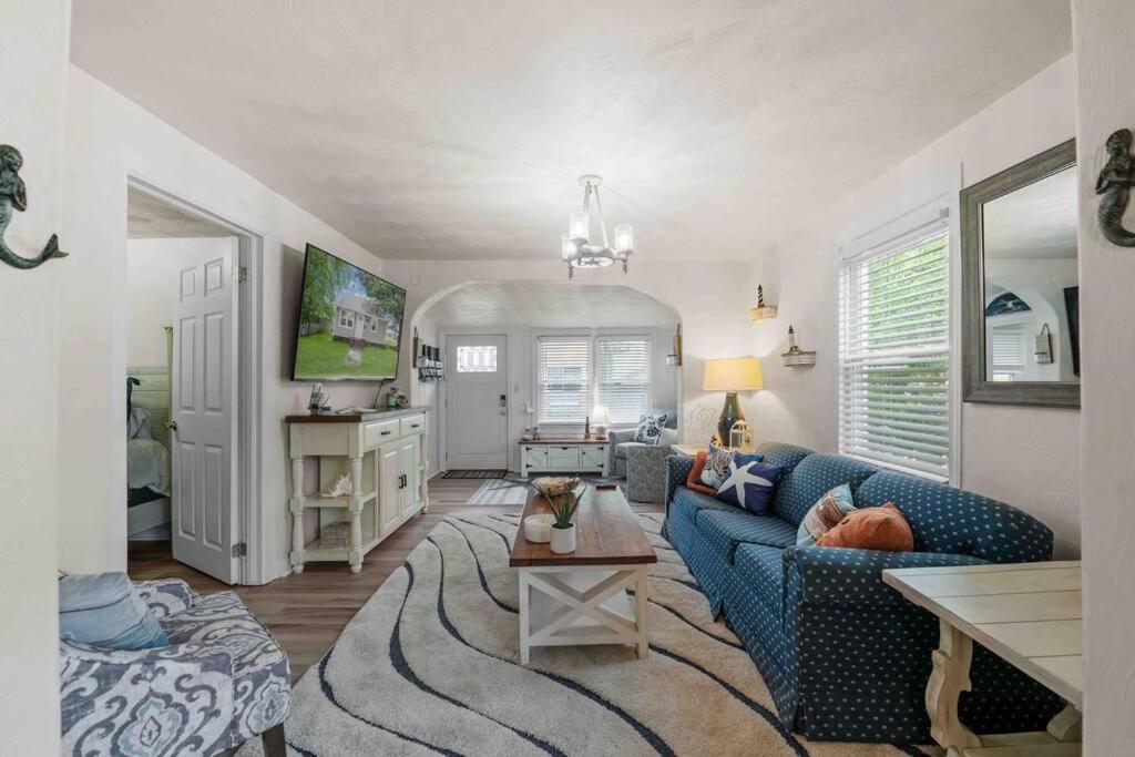 Beach Bungalow - 1 Block To Beach - Pets Welcome! Norfolk Exterior foto