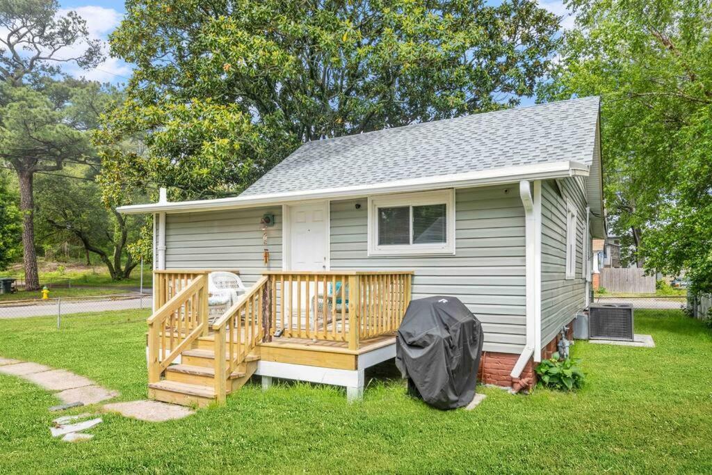 Beach Bungalow - 1 Block To Beach - Pets Welcome! Norfolk Exterior foto